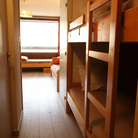 Cosy 4 Pers, Pied De Pistes, Balcon Et Parking, - Fr-1-330d-75 Apartment